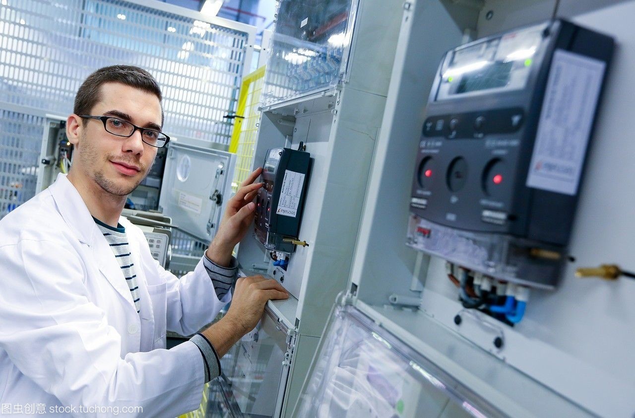 研究員。電器柜性能計(jì)數(shù)器。低壓微網(wǎng)絡(luò)。用于智能電網(wǎng)和智能電表的測(cè)試和證書服務(wù)。電力電子設(shè)備認(rèn)證。技術(shù)服務(wù)行業(yè)。tecnaliaresearch&innovationbizkaiabasquecountry,西班牙。